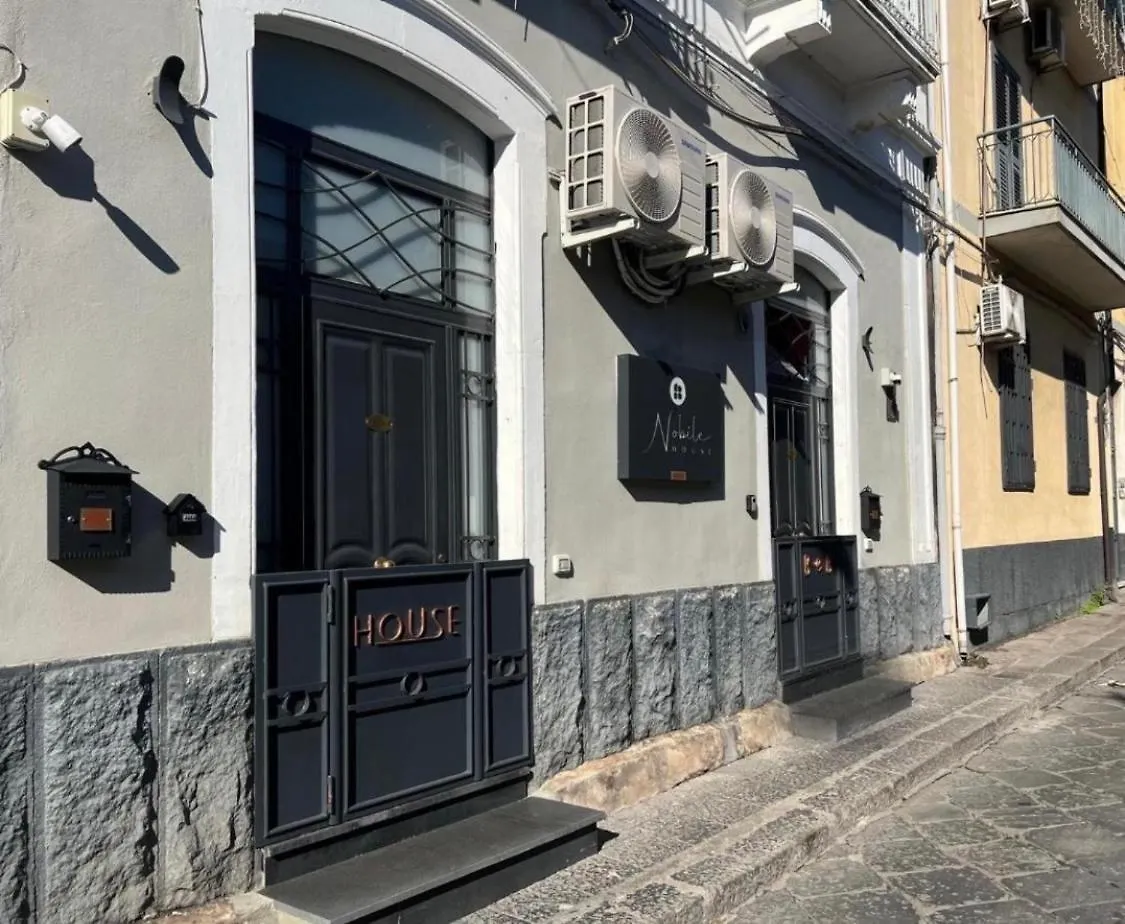 Nobilehouse Lägenhet Catania Italien